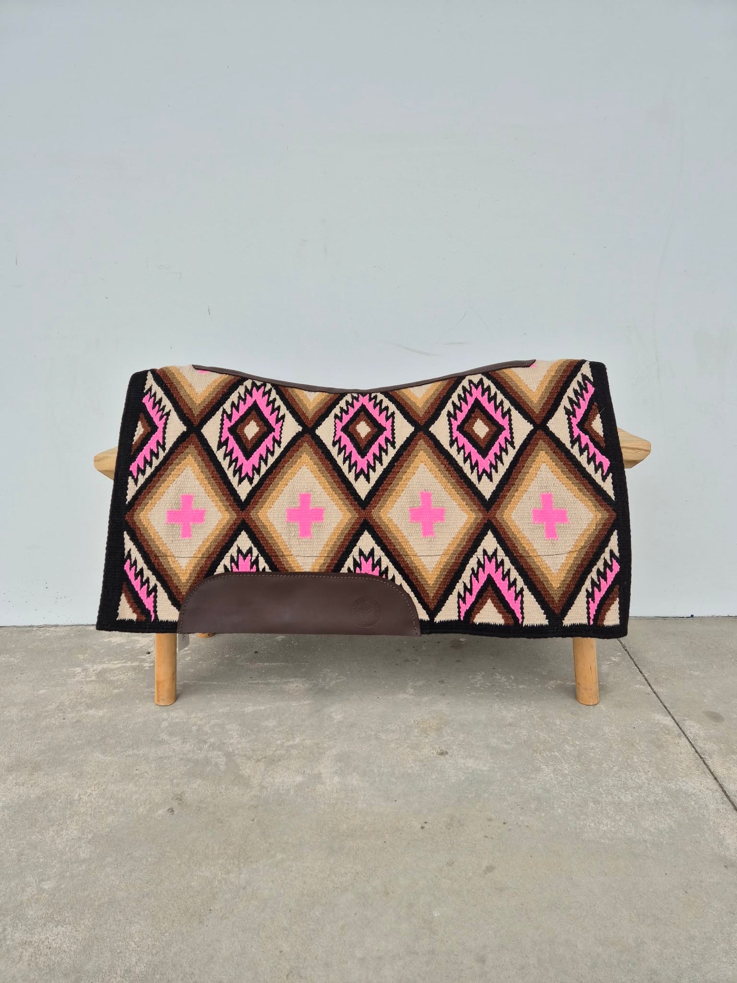 Contour Cutter Show Pad - Pink Drifter