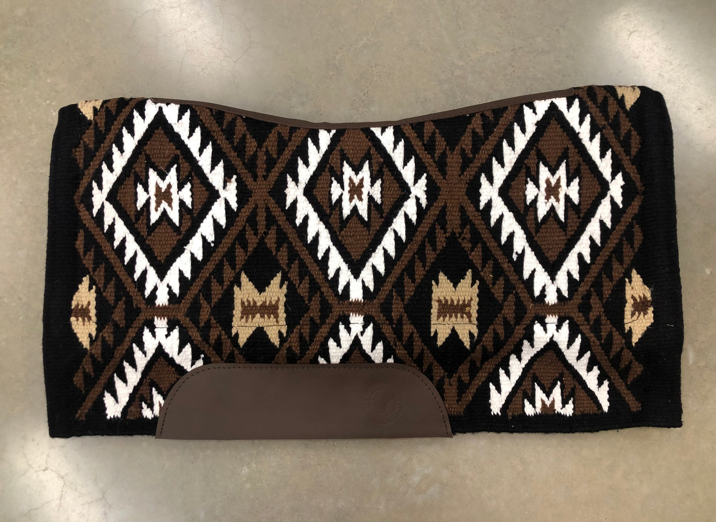 Contour Cutter Show Pad - Teton