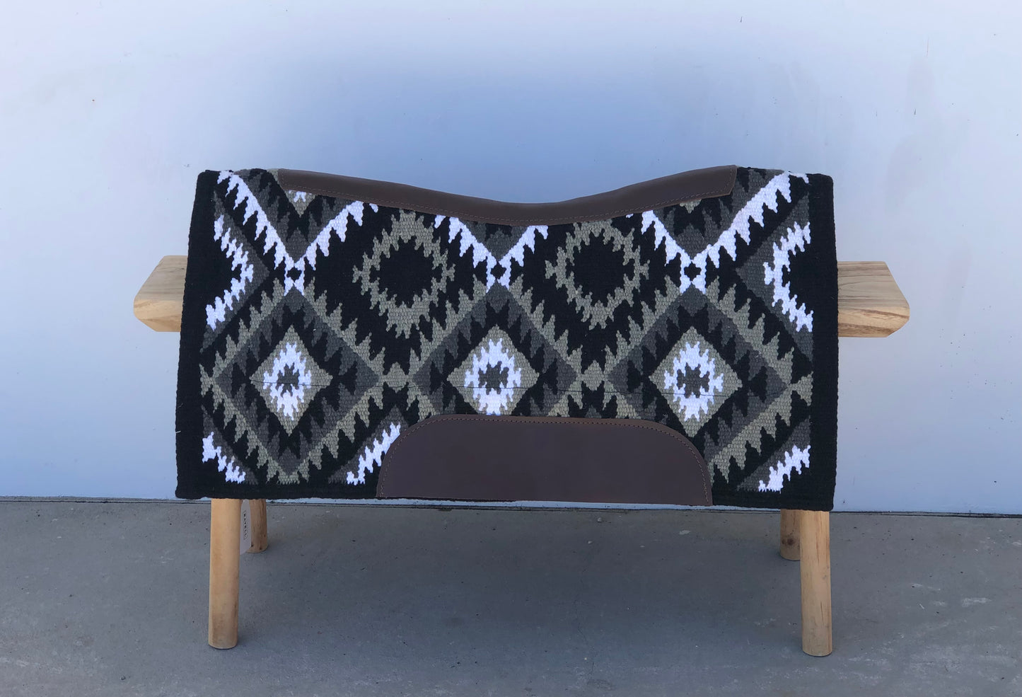 Contour Piccolo Show Pad - Lander