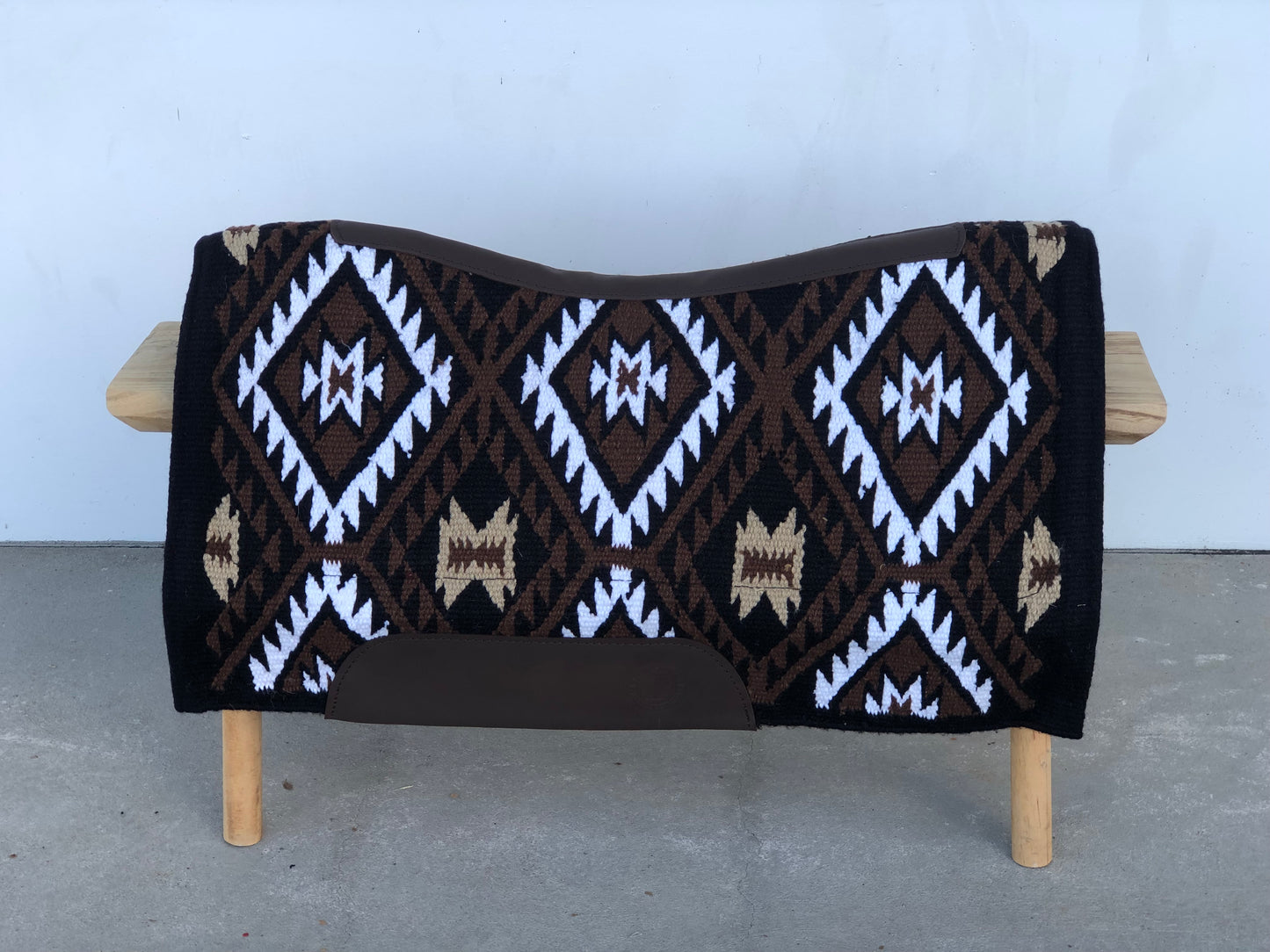 Contour Cutter Show Pad - Teton
