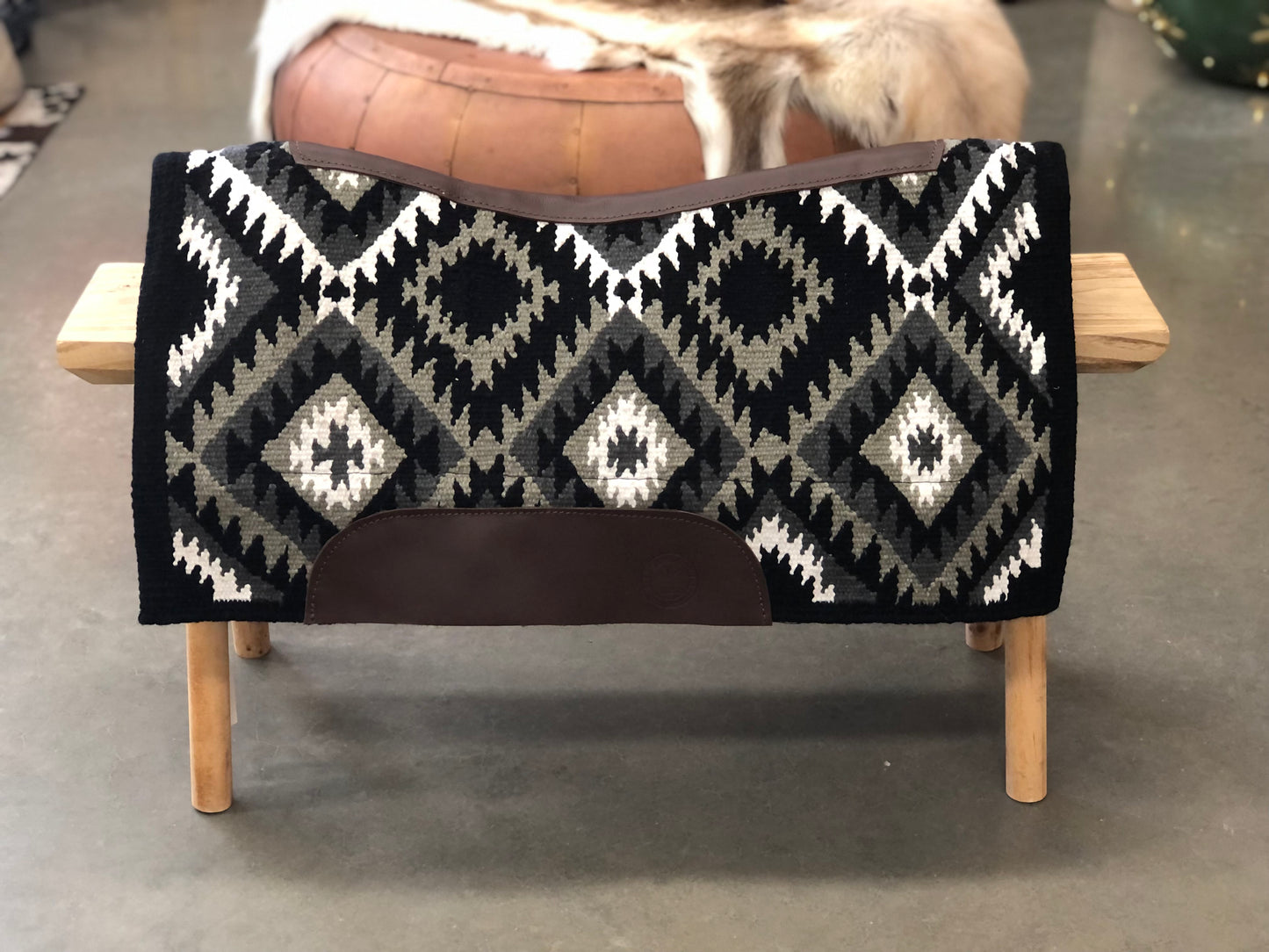 Contour Piccolo Show Pad - Lander