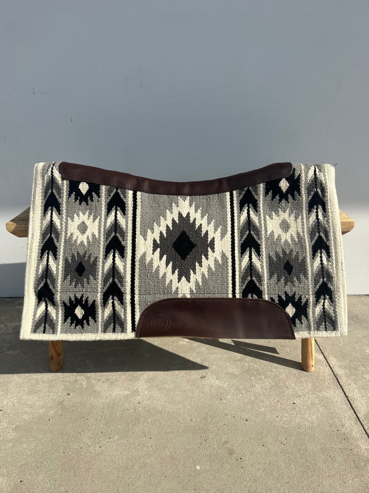 Contour Cutter Show Pad - Blizzard