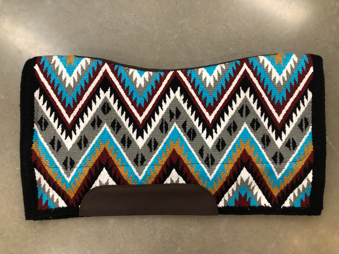 Contour Cutter Show Pad - Casper