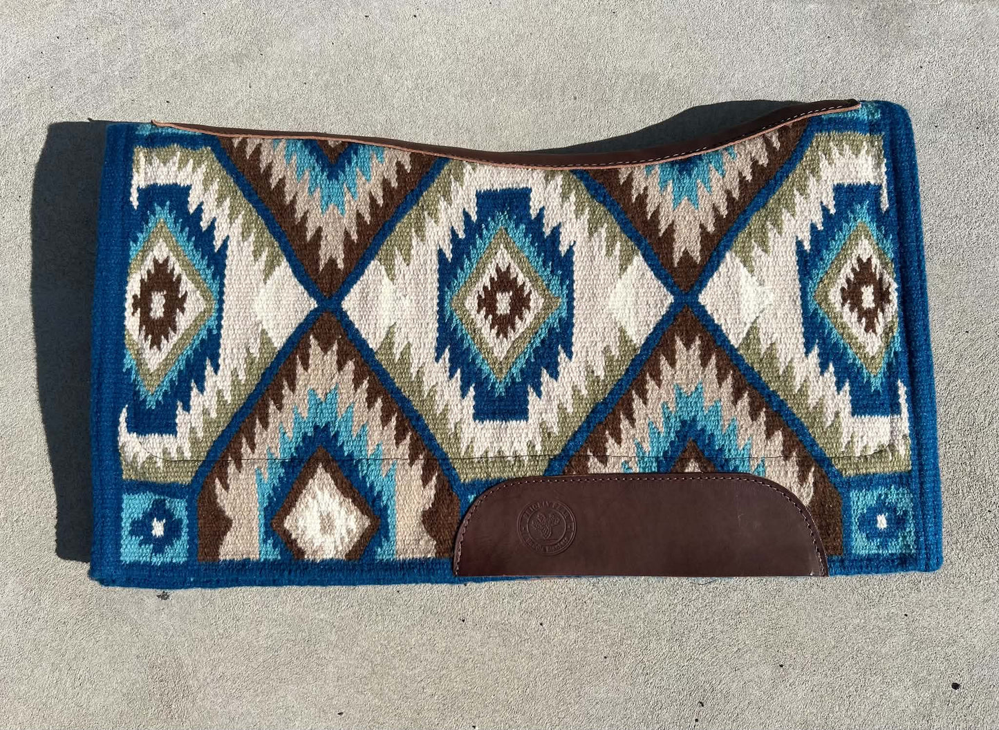 Contour Cutter Show Pad - Puddle