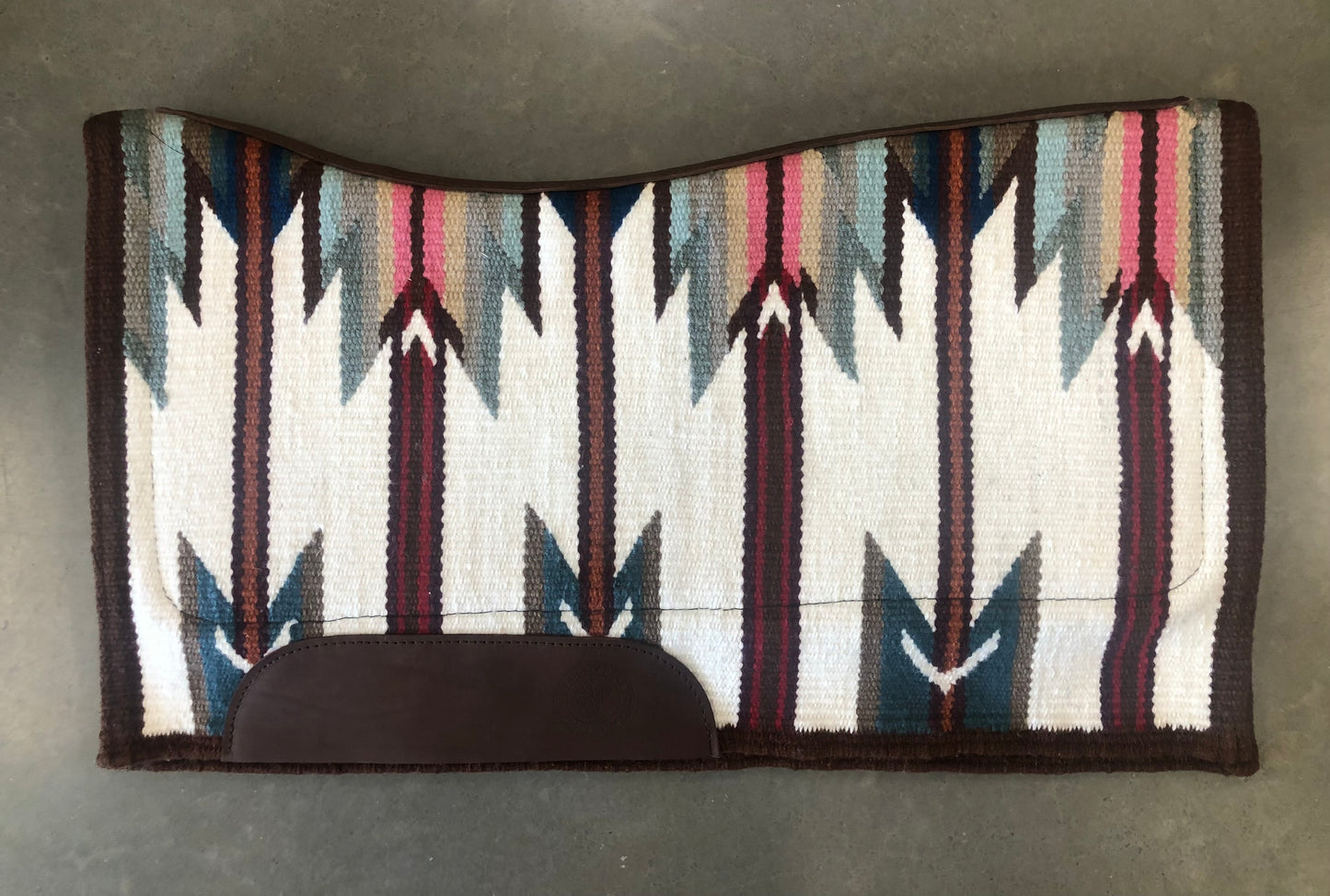Contour Cutter Show Pad - Jasper