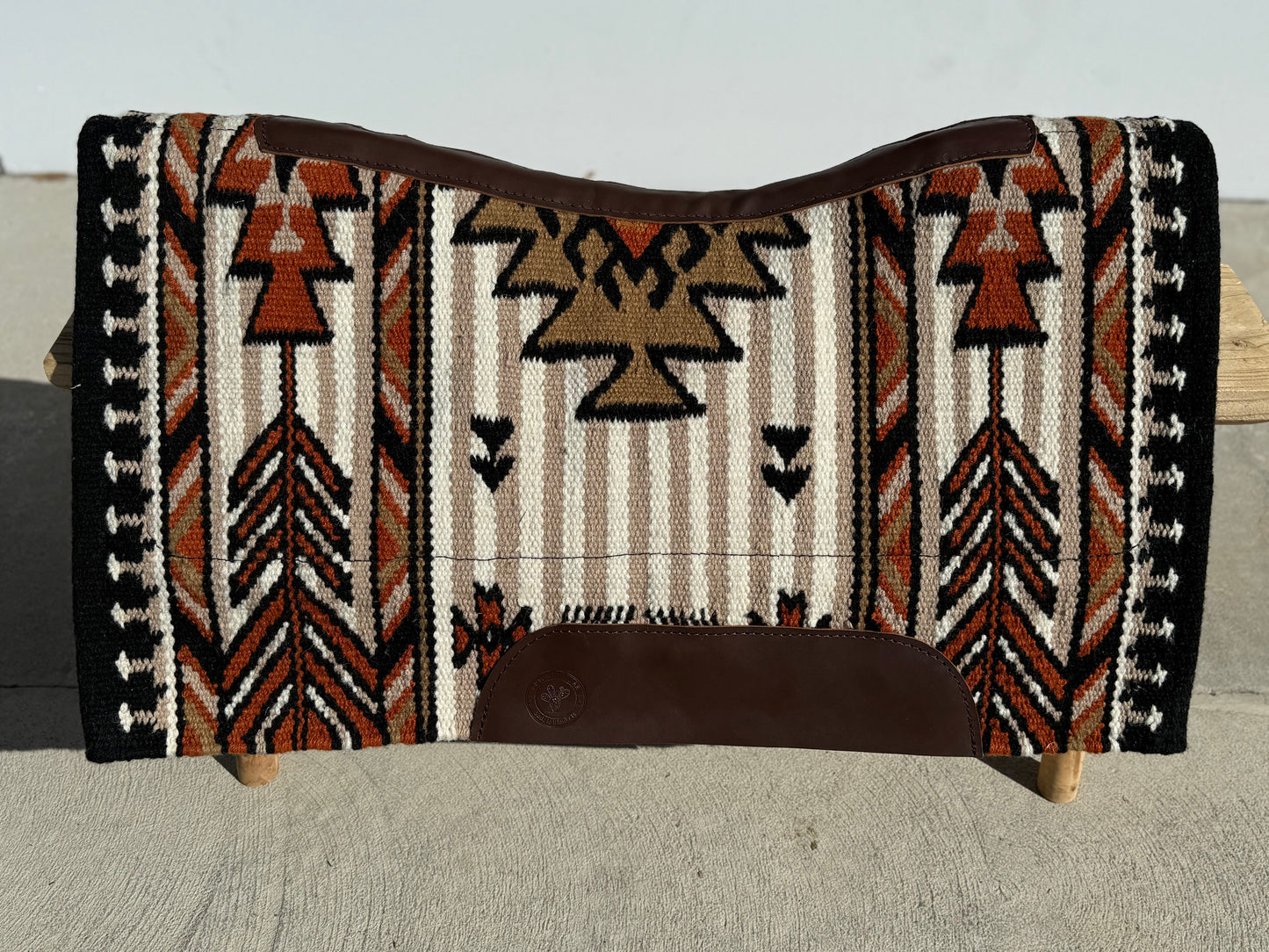 Contour Cutter Show Pad - Chink