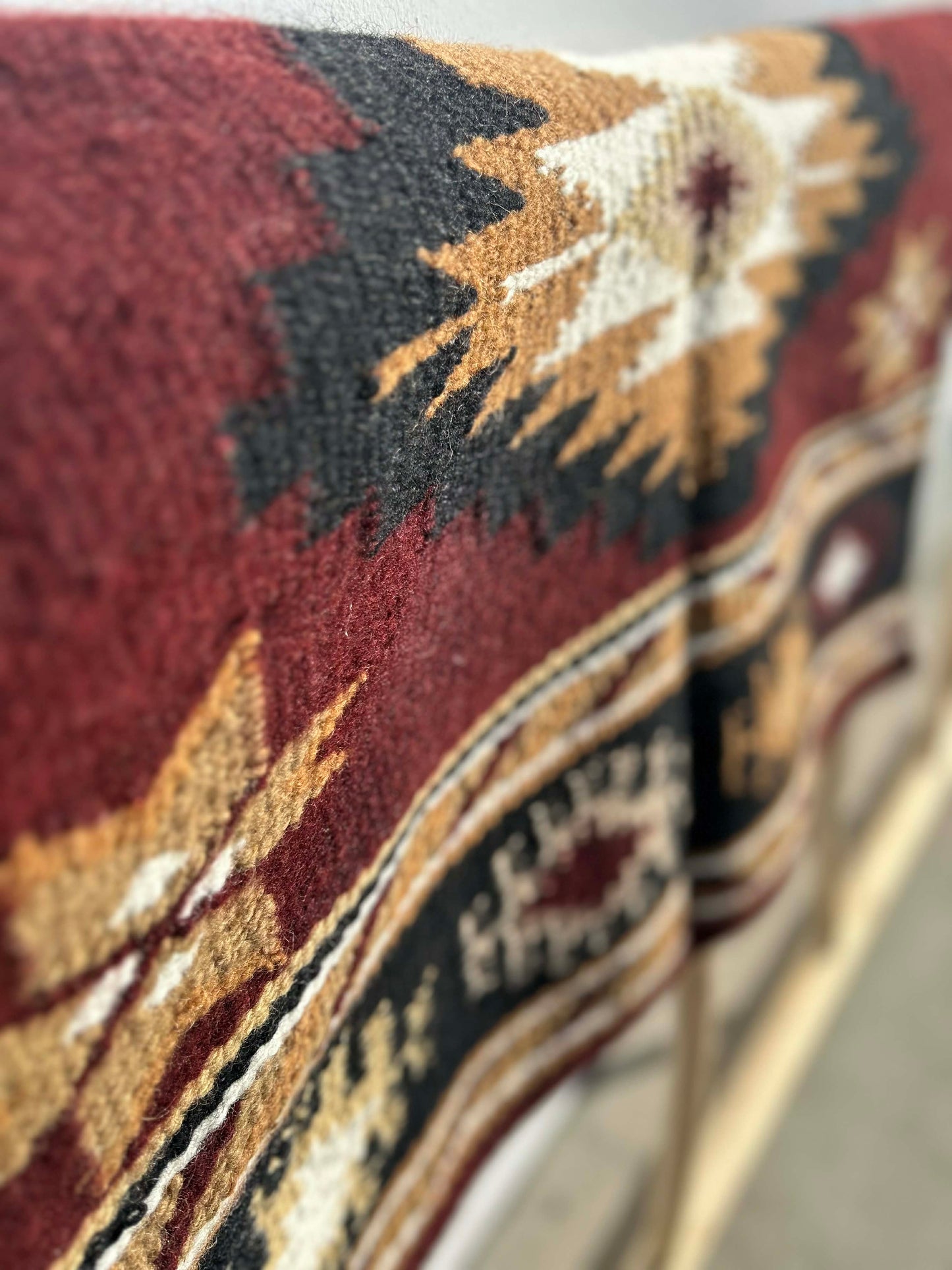 Contour Show Blanket - Joelene