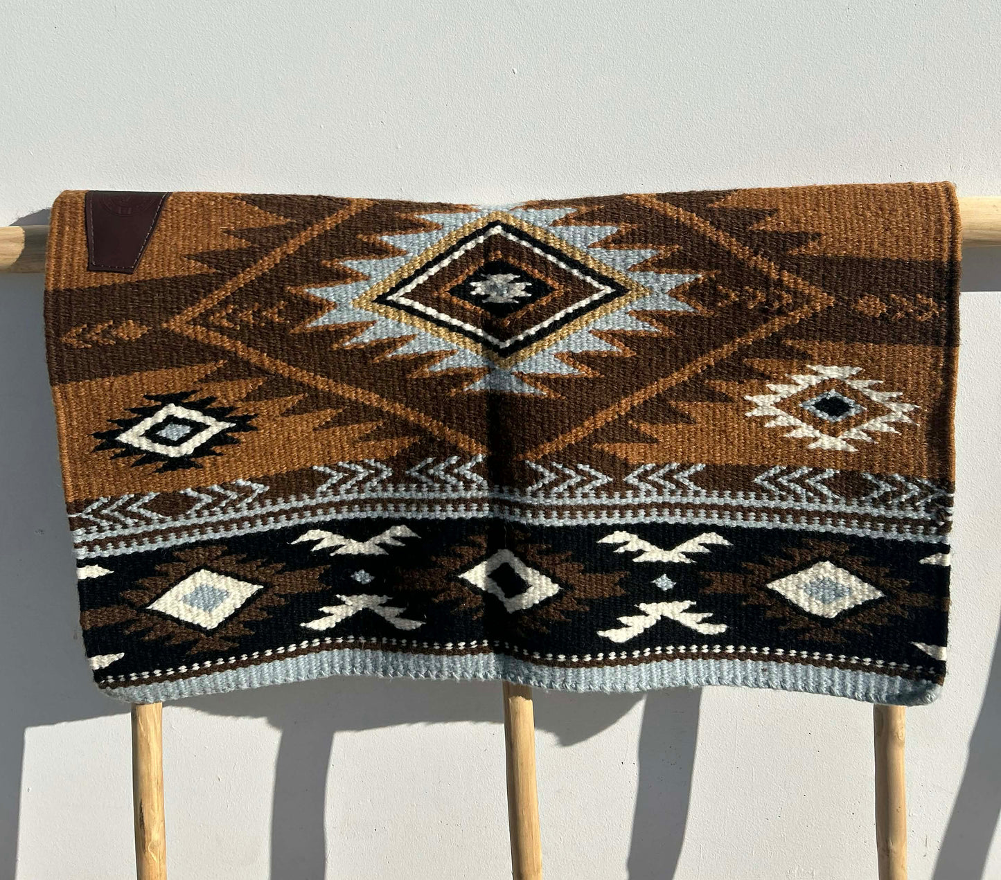 Contour Show Blanket - Judd