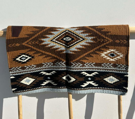 Contour Show Blanket - Judd
