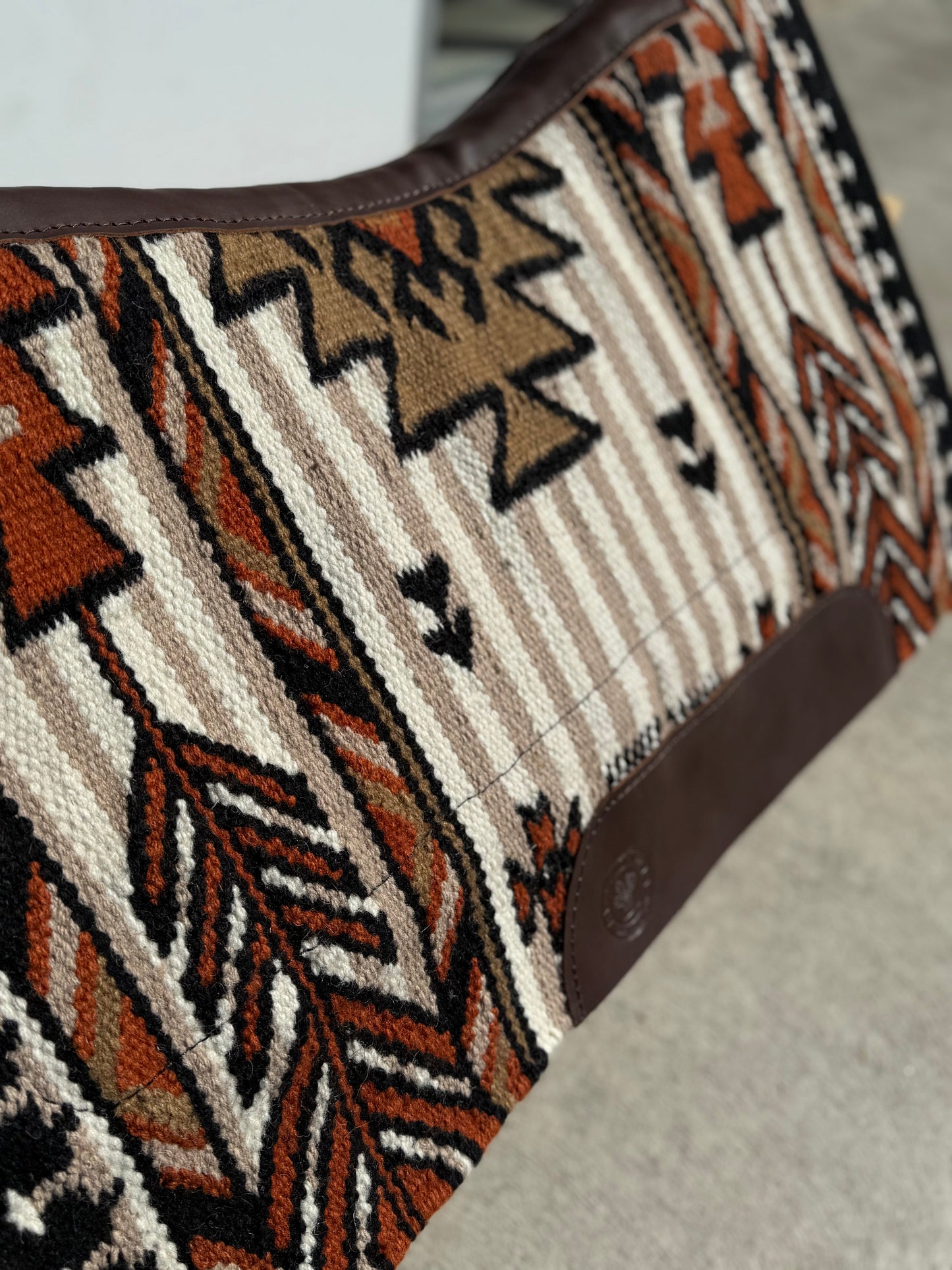 Contour Cutter Show Pad - Chink