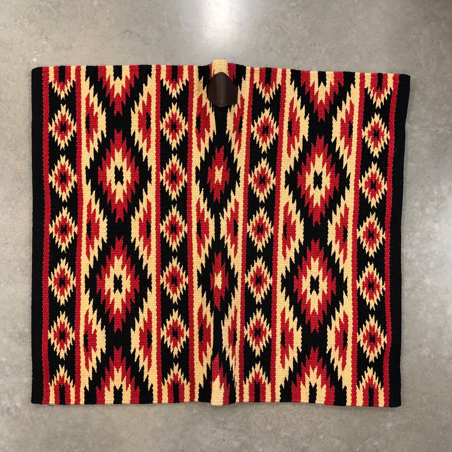 Contour Show Blanket - Bandera